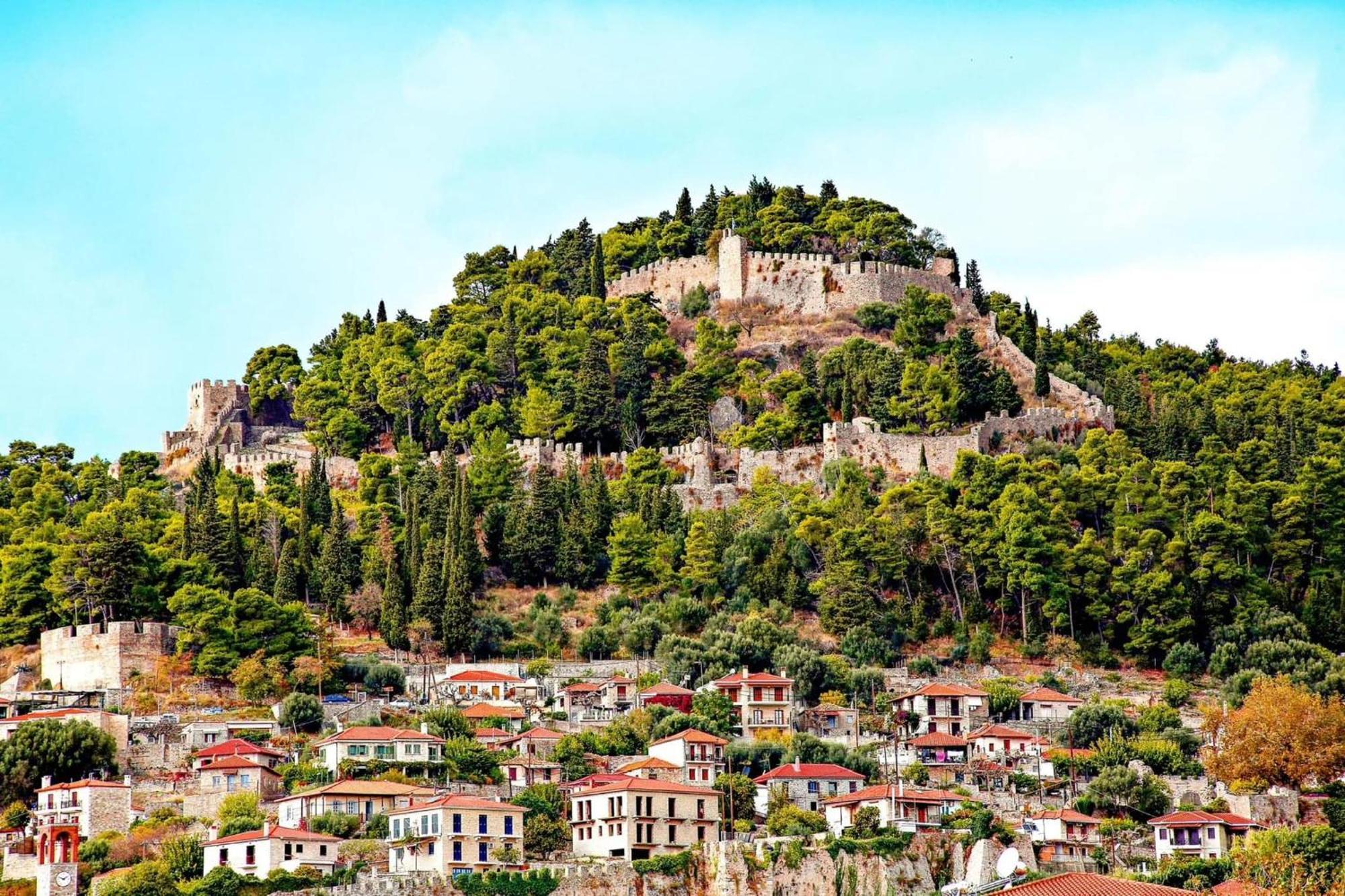 Nafpaktos Apartment And Studios In Port Екстер'єр фото