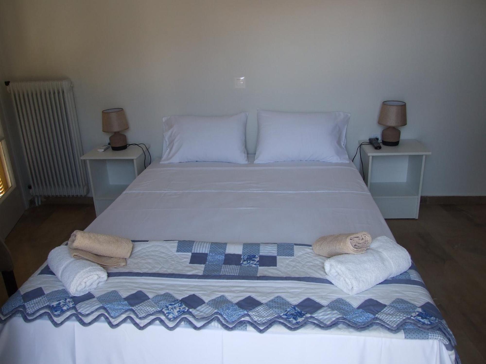 Nafpaktos Apartment And Studios In Port Номер фото